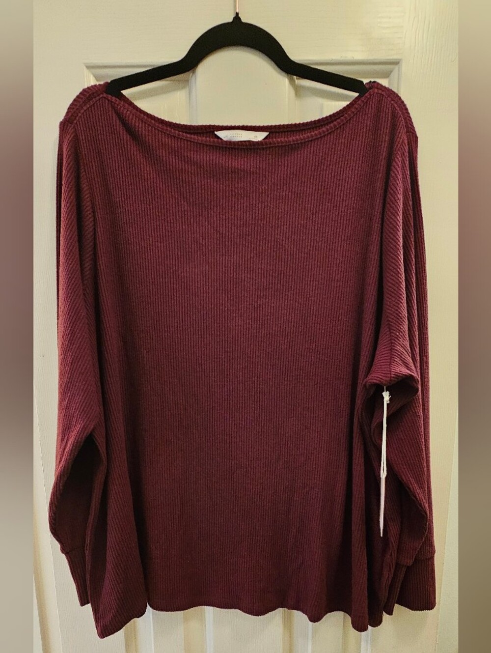 NWT Lauren Conrad Ribbed Scoop-Neck Pullover - Wine